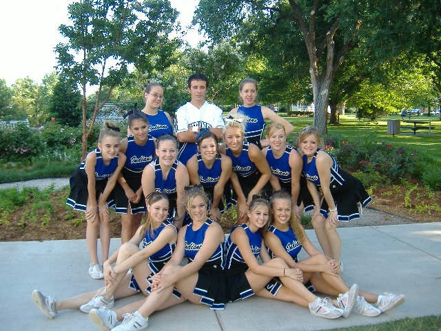 0607cheersquad.jpg
